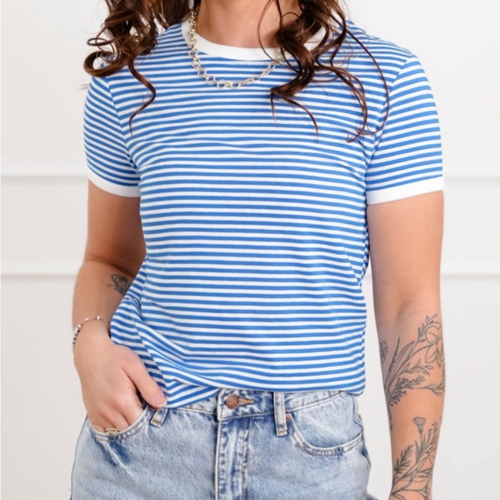 Zenana Outfitters Women's Short Sleeve Striped Tee
